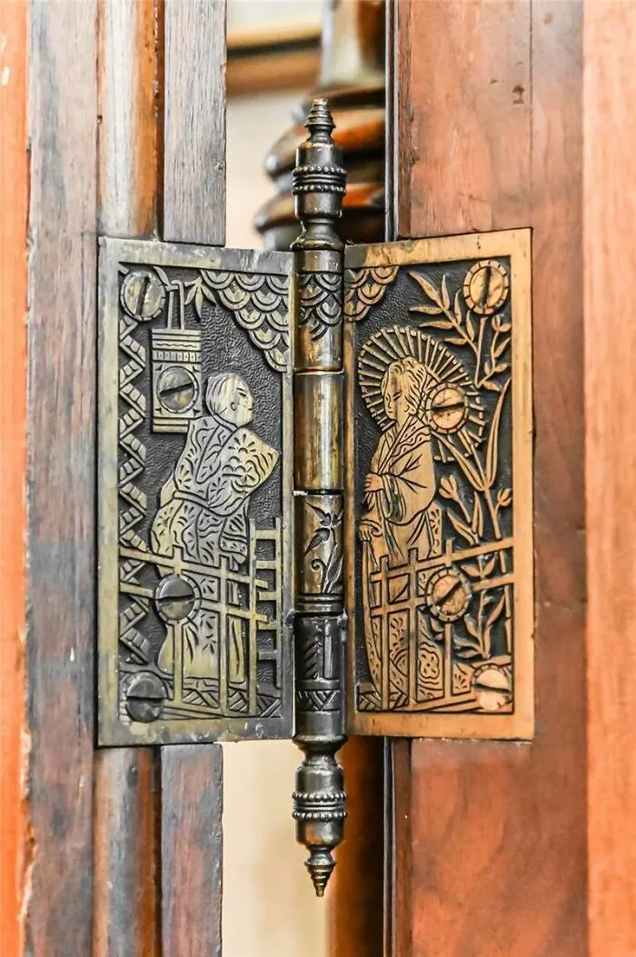 Spotted This Door Hardware On An 1880 Home For Sale In Ontario, Canada
