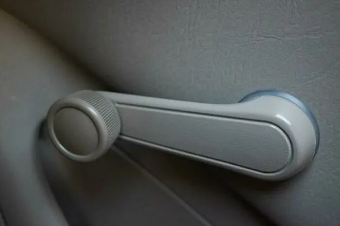 Having To Manually Roll Down/Up Your Car's Windows