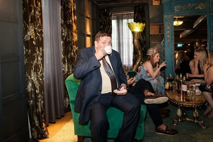 30 Fotografías de bodas tomadas por Ian Weldon que son divertidas y también muy caóticas (Nuevas fotos)