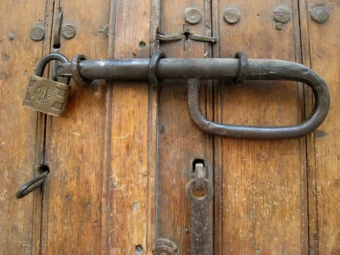 Forbidding Even Little Boys To See The House Owner's Wife