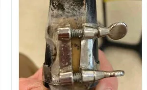 30 Funny And Bizarre Pics From The "Musical Instruments With Chaotic Auras" Twitter Page