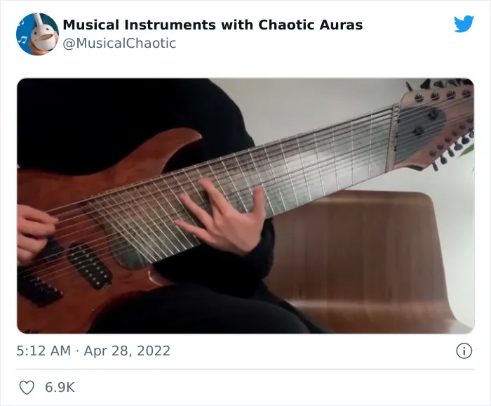 30 Funny And Bizarre Pics From The "Musical Instruments With Chaotic Auras" Twitter Page
