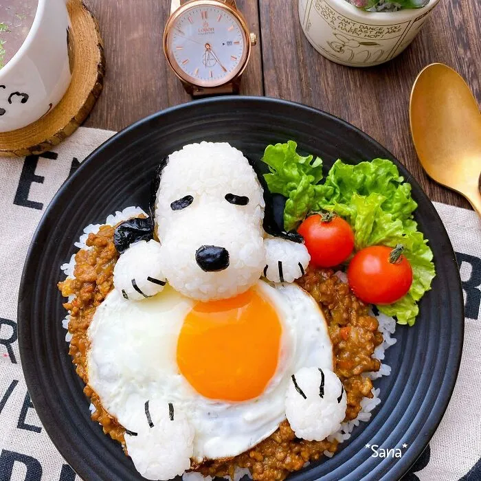 40 Times This Woman Turned Meals Into Scenes From "Peanuts" (40 Pics)