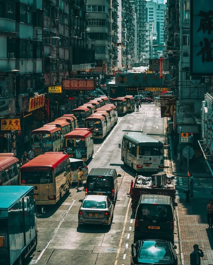 I Took Pictures Of The Old Streets Of Hong Kong (24 Pics)