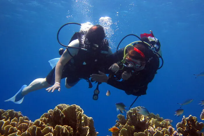Buceo para buscar baratijas