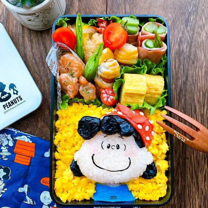40 Times This Woman Turned Meals Into Scenes From "Peanuts" (40 Pics)