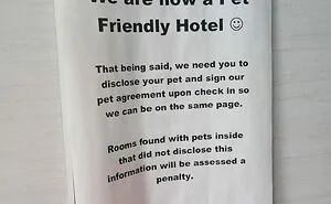 50 Times Signs Were So Funny, People Had To Share Them On This Facebook Page