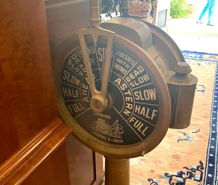What Is This Thing? Circular Thing On A Post In An Antique Place