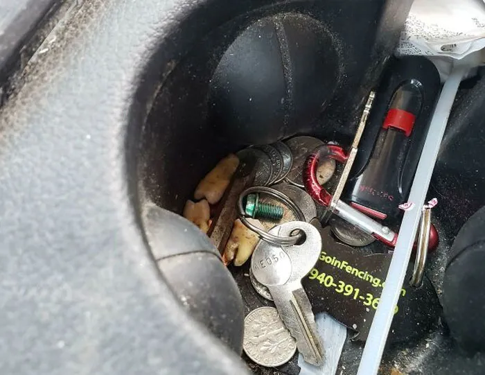 Un compañero se ha dejado algo en el camión del trabajo