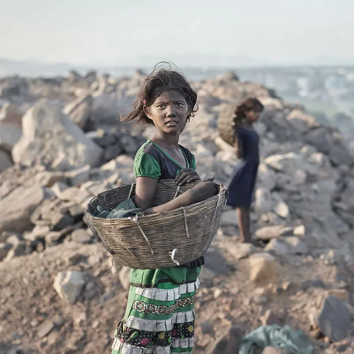 Photographer Captures The Collapse Of Nature In His “Black Diamond” Exhibition (18 Pics)