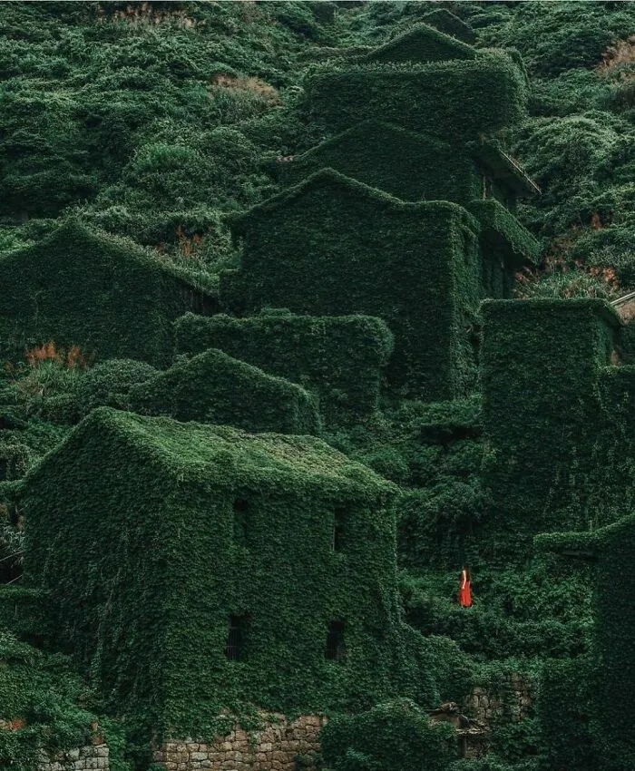 40 Homes That Feel Too Dreamy To Be Real, As Shared On The ‘Somewhere I Would Like To Live’ Instagram Account