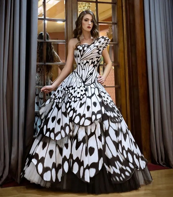 Designer Turns Women Into Real-Life Fairies With Her Butterfly Dresses (23 Pics)