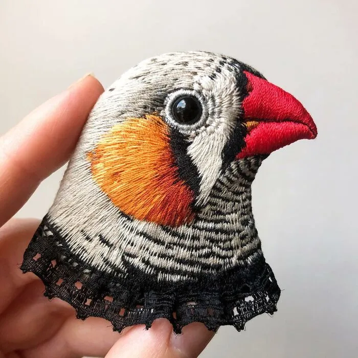 40 Embroidered Brooches By This Artist That You Might Confuse With Real Birds (New Pics)