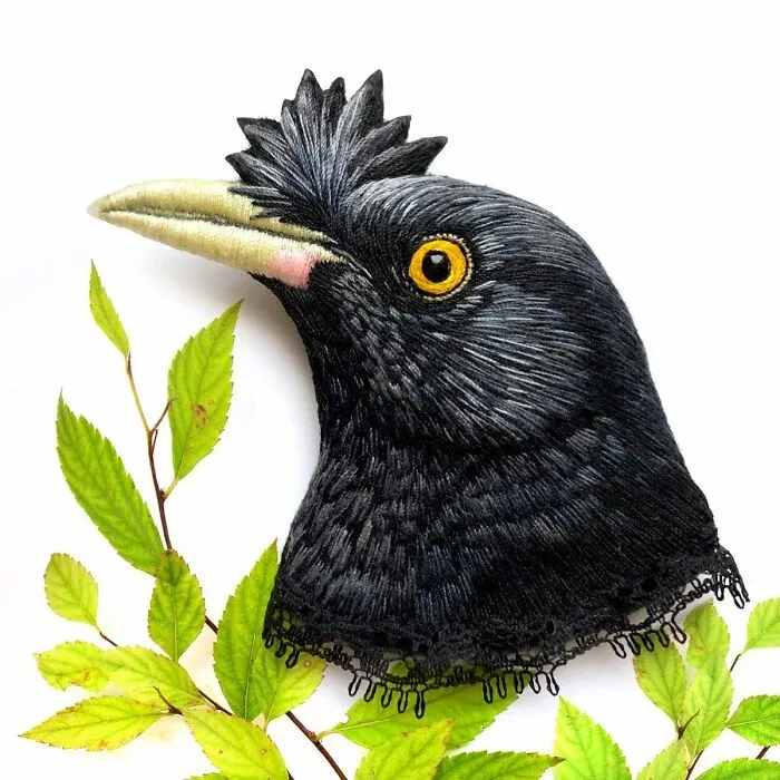 40 Embroidered Brooches By This Artist That You Might Confuse With Real Birds (New Pics)