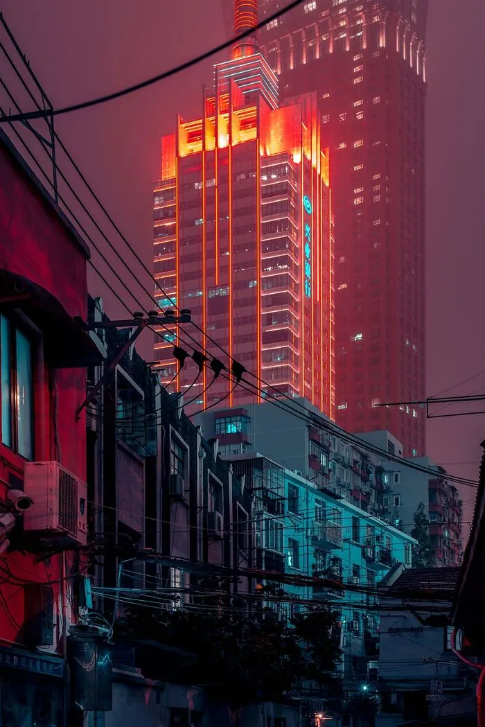 “Shikumen” Lane Houses Are Being Torn Down Across Shanghai, And I Wanted To Capture These Historic Streets Before It Was Too Late (22 Pics)