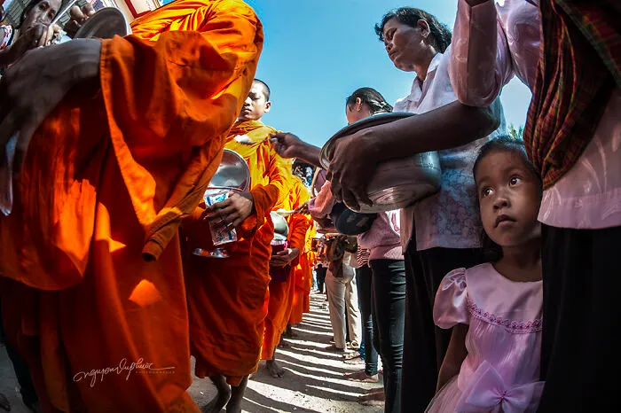 I Documented The Home-Leaving Tradition Among Khmer Buddhists (30 Pics)