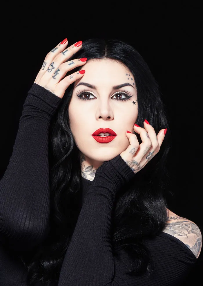 This Thread Has People Revealing The Moment They Stopped Admiring These 40 Celebrities