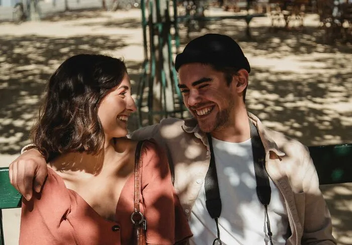 30 Green Flags You Should Look For In New Relationships, As Shared By People In This Online Thread