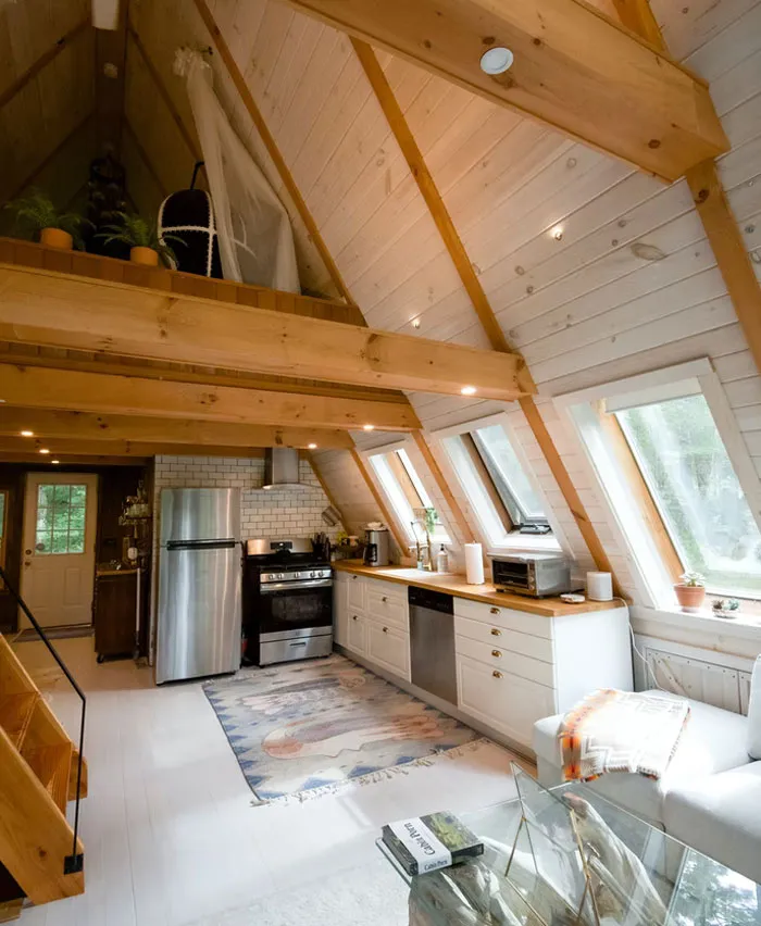 “I Straight-Up Tell Our Clients Not To Do It”: People Are Sharing 30 Of The Worst Interior Design Trends That Everyone Should Avoid