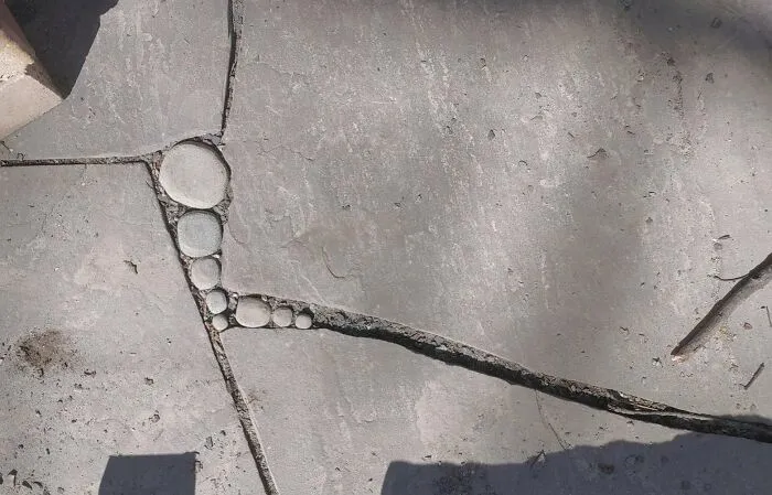 I Put Dots In All Of My Stonework