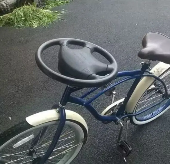 "Some Images": 50 Confusing And Funny Photos Without Any Context, As Shared By This Facebook Page