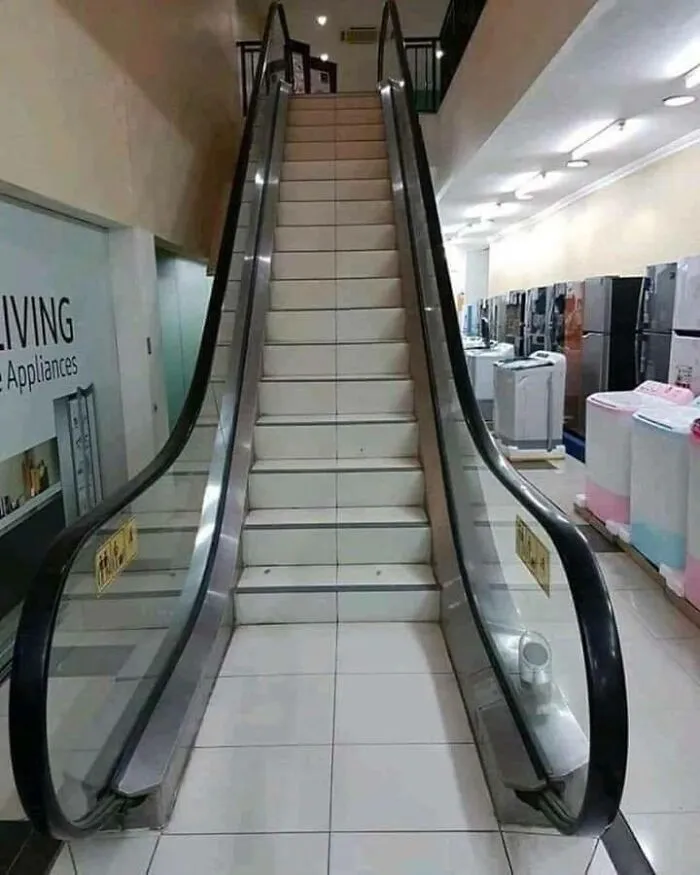 "Some Images": 50 Confusing And Funny Photos Without Any Context, As Shared By This Facebook Page