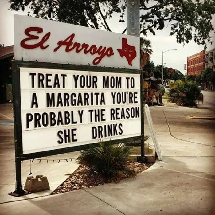 40 Times People Spotted Such Hilarious And Absurd Signs, They Had To Share Them On This Facebook Group