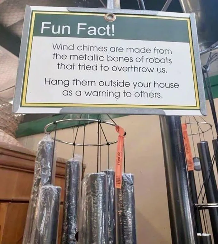 40 Times People Spotted Such Hilarious And Absurd Signs, They Had To Share Them On This Facebook Group