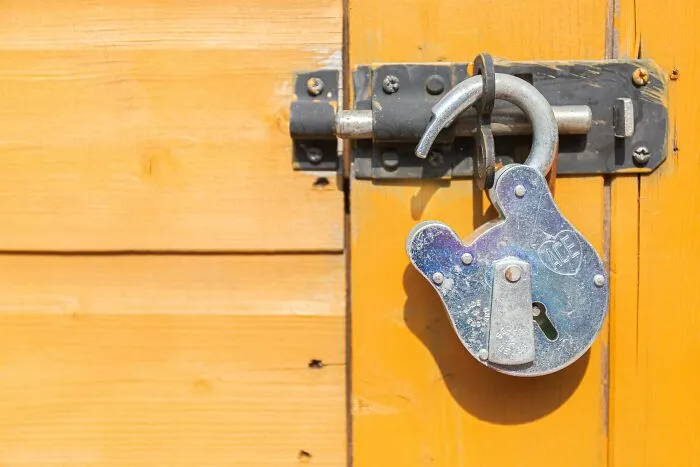 18 Ex-ladrones comparten consejos sobre cómo proteger tu casa contra los robos