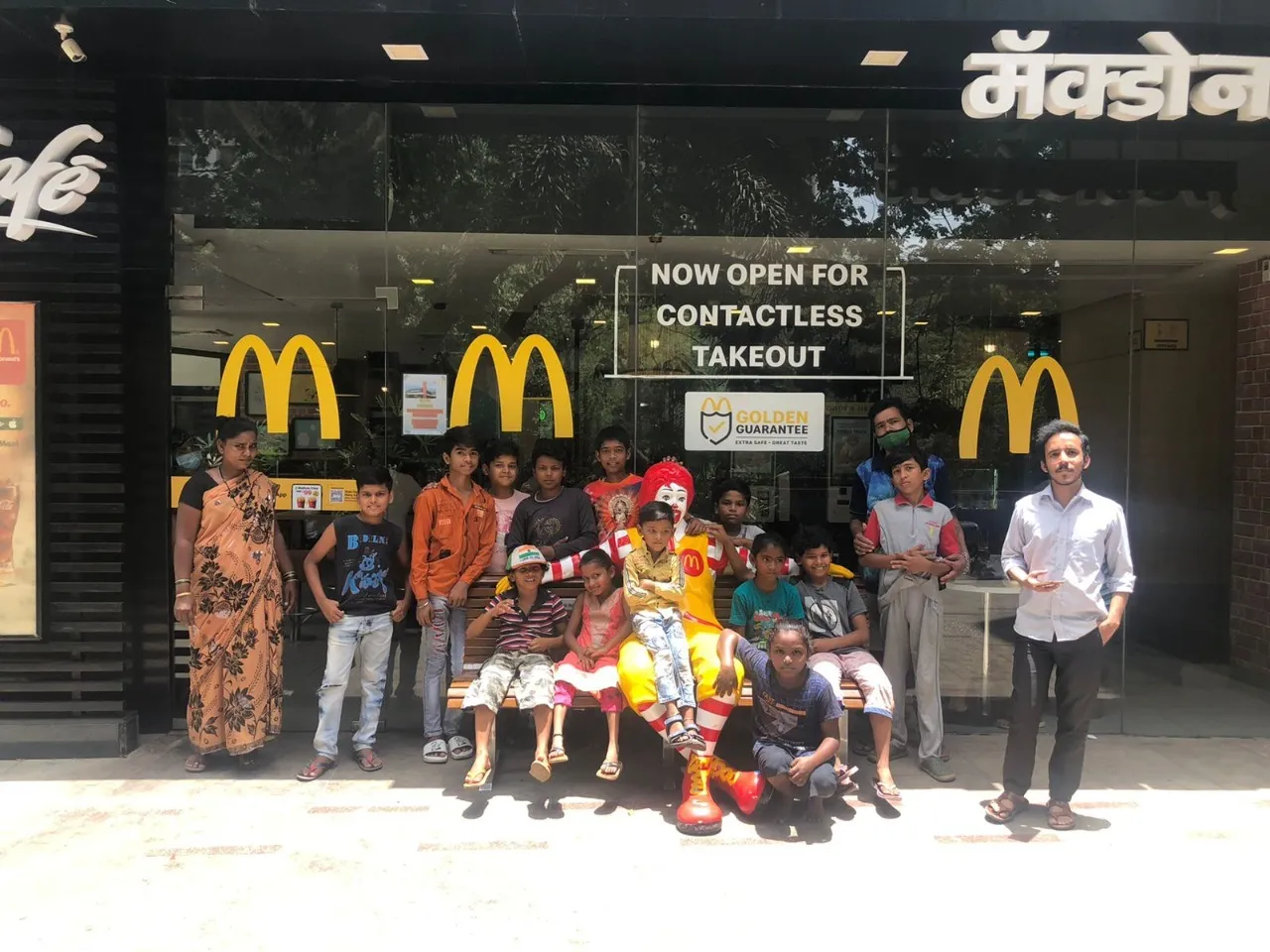 Seventeen Year Old Meme Creator Earns By Making Memes; Celebrates First Salary With Underprivileged Kids