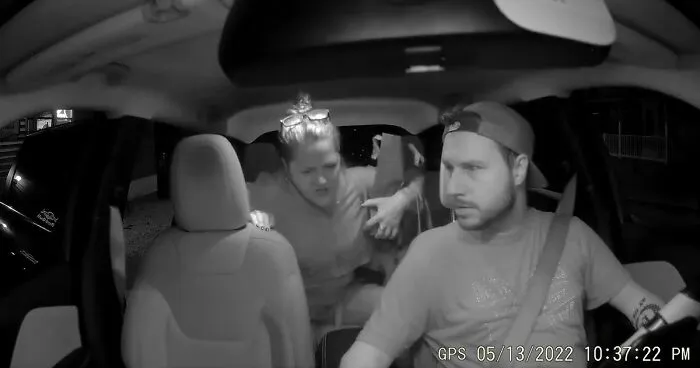 "You're Like A White Guy?": This Video Of Taxi Driver Kicking Passengers Out Of The Car Over Racist Remarks Goes Viral