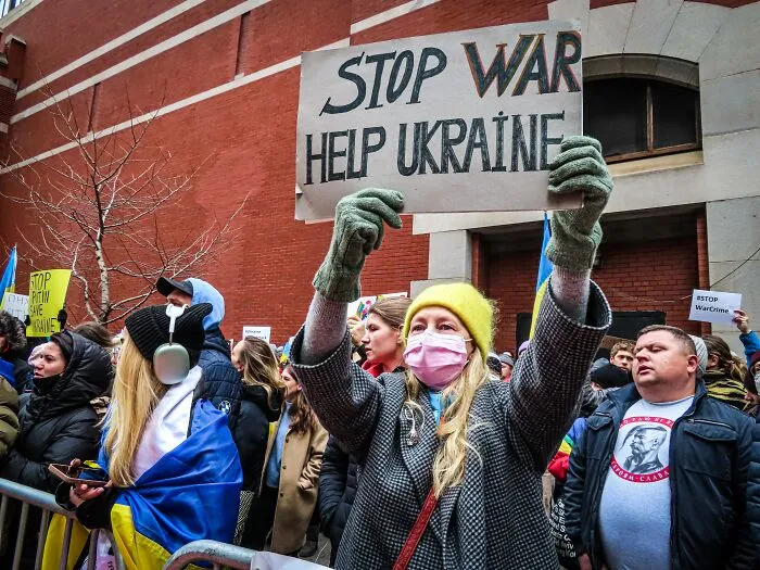 “What Is Moral But Illegal?”: 30 People Are Sharing Some Of The Dumbest Laws Around The World
