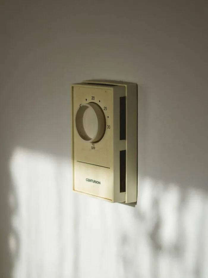 This Thread Has People Sharing Stories About Lunatic Roommates, And Here Are 30 Of The Most Nightmarish Ones
