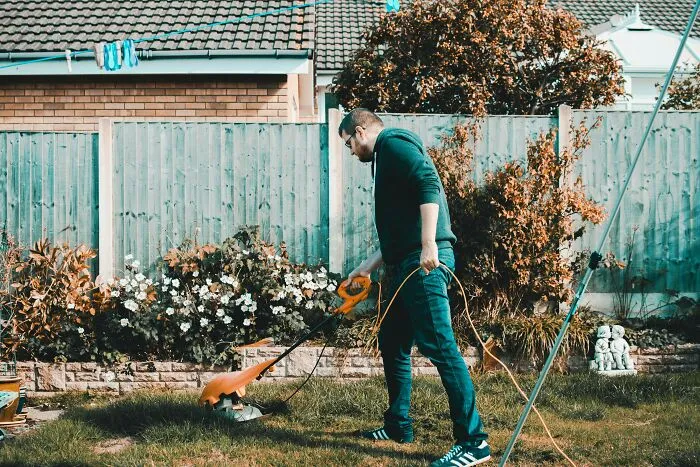 Straight Guys Are Sharing 30 Everyday Things They Secretly Do That Society Calls "Gay"