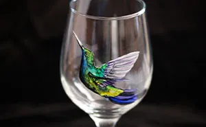 For My Son's Amusement, I Started Painting Him Realistic Animals And Discovered That Glass Was A Perfect Surface For That (21 Pics)