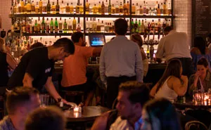 "Men, DO THIS": Bartender Warns Woman About A Suspicious Guy, Inspires Others To Share Similar Stories (24 Stories)