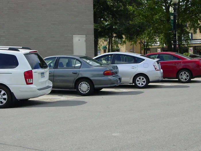 30 Of The Most Startling Windshield Notes Folks Have Ever Found, As Shared In This Online Community
