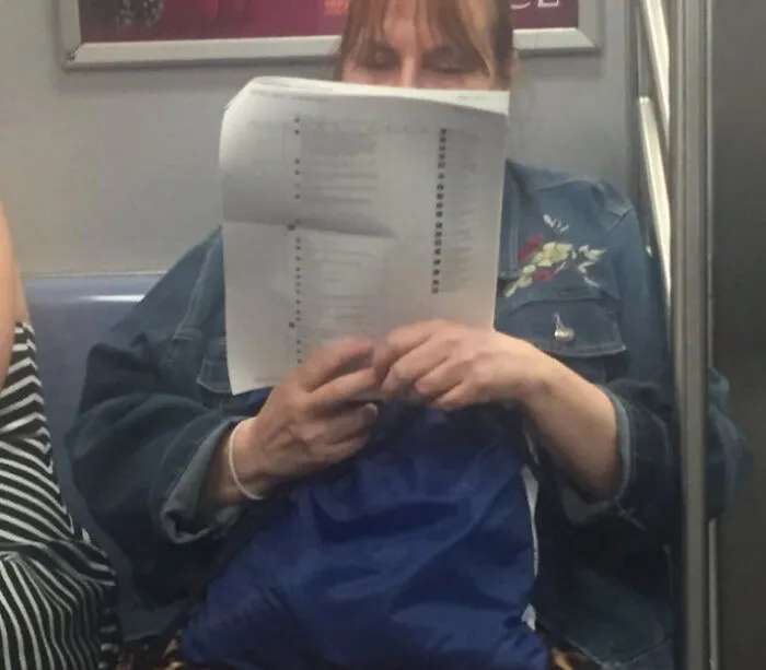 22 Imágenes del metro británico demostrando que allí nada es normal