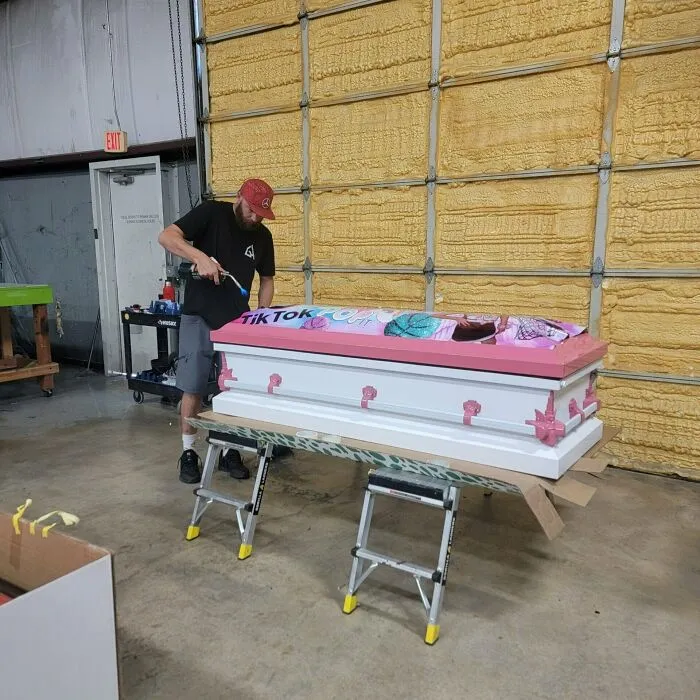 This Man Spoke With Every Parent In Uvalde, Texas To Build Personalized Caskets For All 19 Children Who Were Shot. His Name Is Trey Ganem