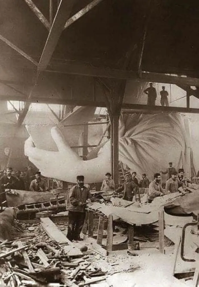 40 Importantes fotos históricas que podrían cambiar tu perspectiva de las cosas, compartidas por esta página de Facebook