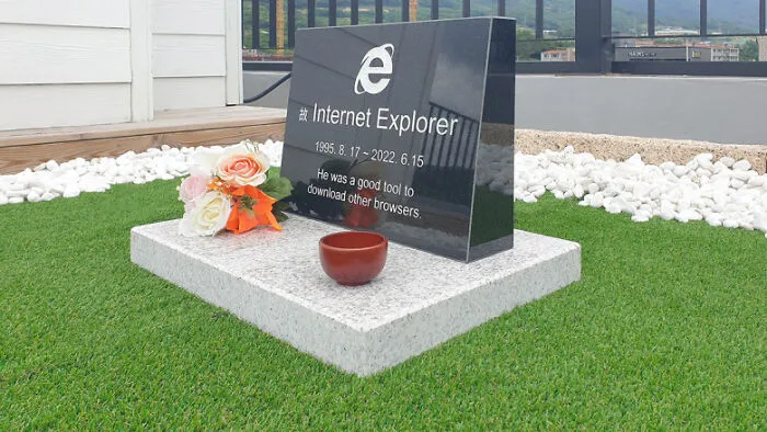 30 Of The Internet's Funniest Reactions To Internet Explorer's Shutdown