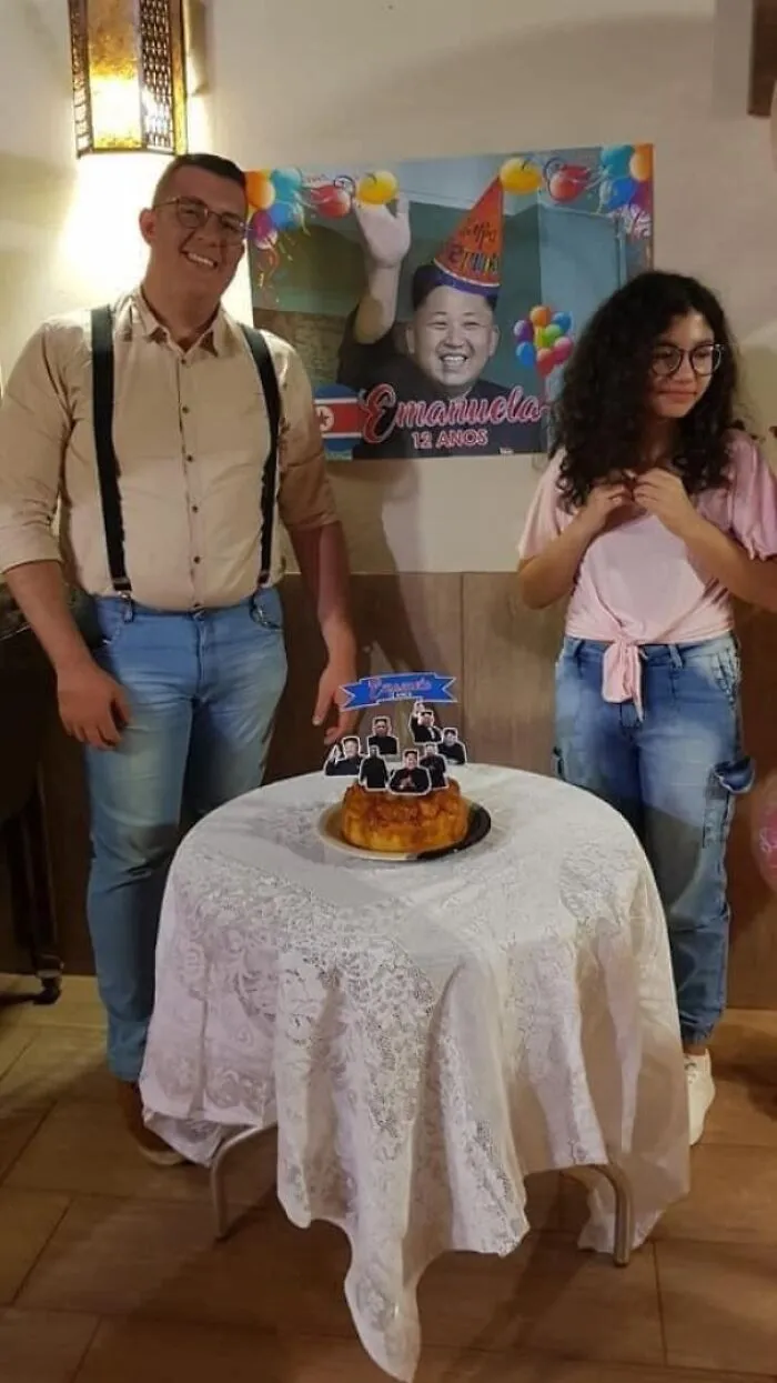 Esta chica brasileña es una gran fan del K-Pop y de toda la cultura coreana, así que su padre sin entender mucho quiso personalizar su fiesta