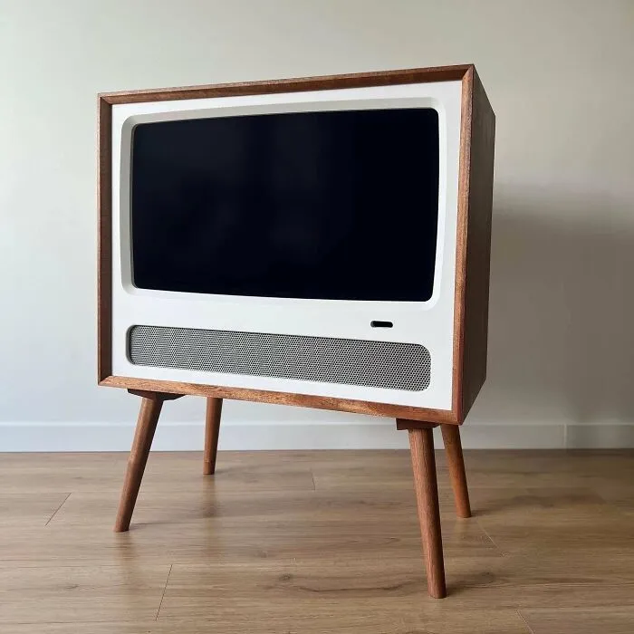 Finished This Retro-Style Commission Last Week For A 32” TV. The Customer Wanted The Aesthetic But Also Space For Consoles And A Sound Bar