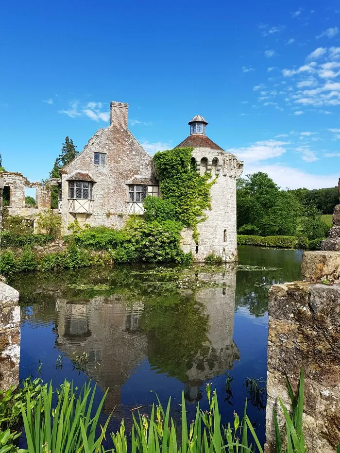 Castillo Scotny construido alrededor de 1370 en Kent