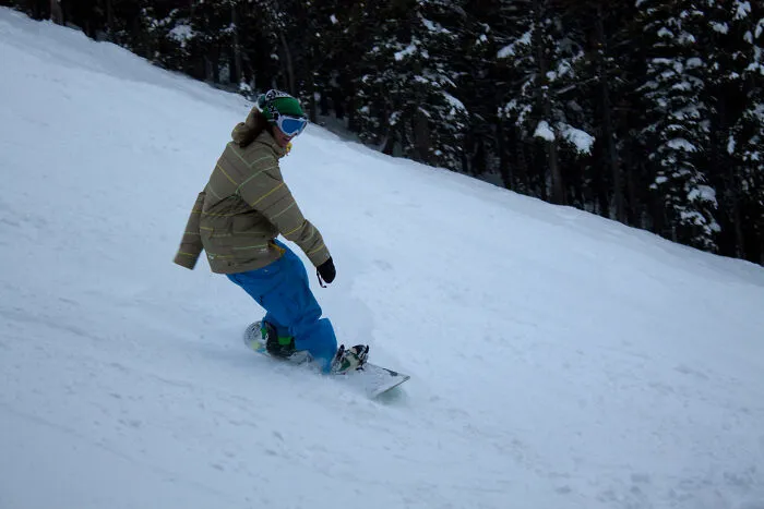 Parents Pay $40k To Find Out Their Daughter Is A Full-Time Ski Bum