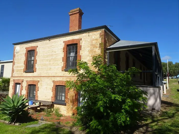 It Turned Out That The Allegedly Unfaithful Husband Was Actually Secretly Renovating A New House For His Wife