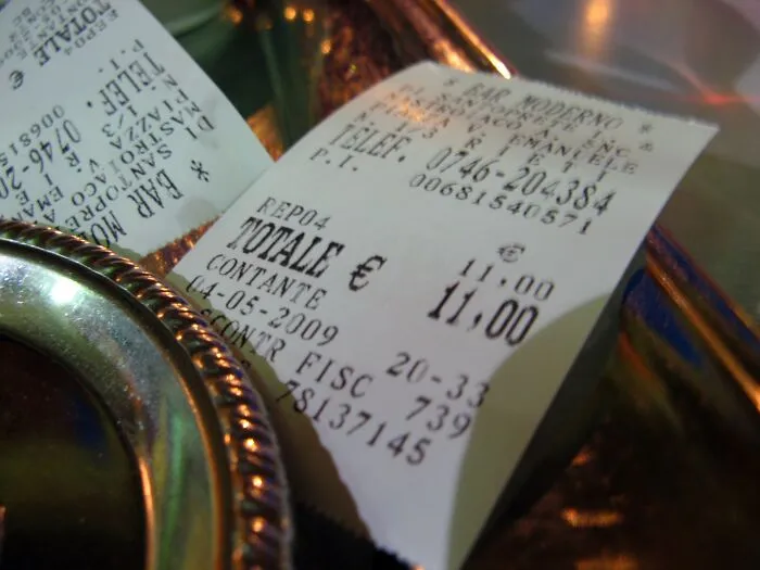 Friends Would Split The Bill In Even Parts And The OP Would Have To Pay Double Or Triple Of What They Should Have