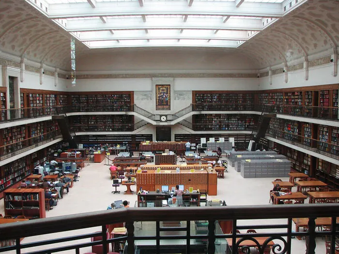 30 Encuentros con personas tan evidentemente estúpidas que había que compartir