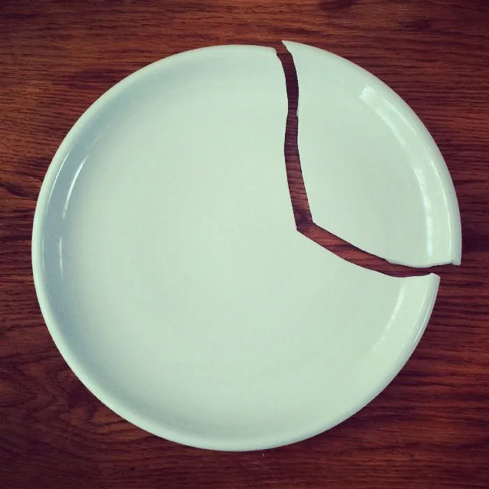 “You Eat Them Raw?”: 30 Shocking And Surprising Lifestyle Differences People Learned About After Visiting Someone Else’s Home