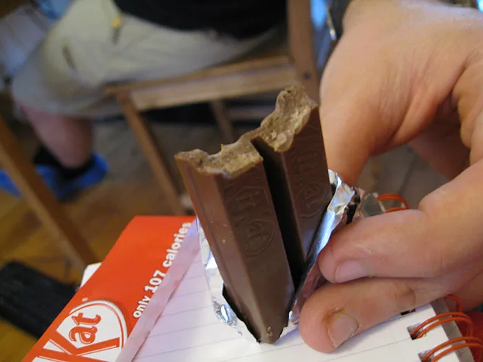“You Eat Them Raw?”: 30 Shocking And Surprising Lifestyle Differences People Learned About After Visiting Someone Else’s Home